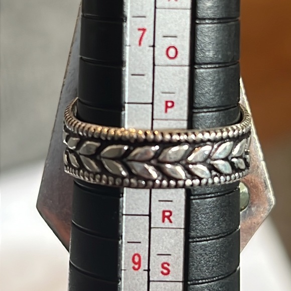 #118 Skeleton & Day of The Dead ๐ Peridot Handcrafted Ring ๐ Size 8 - Picture 13 of 16